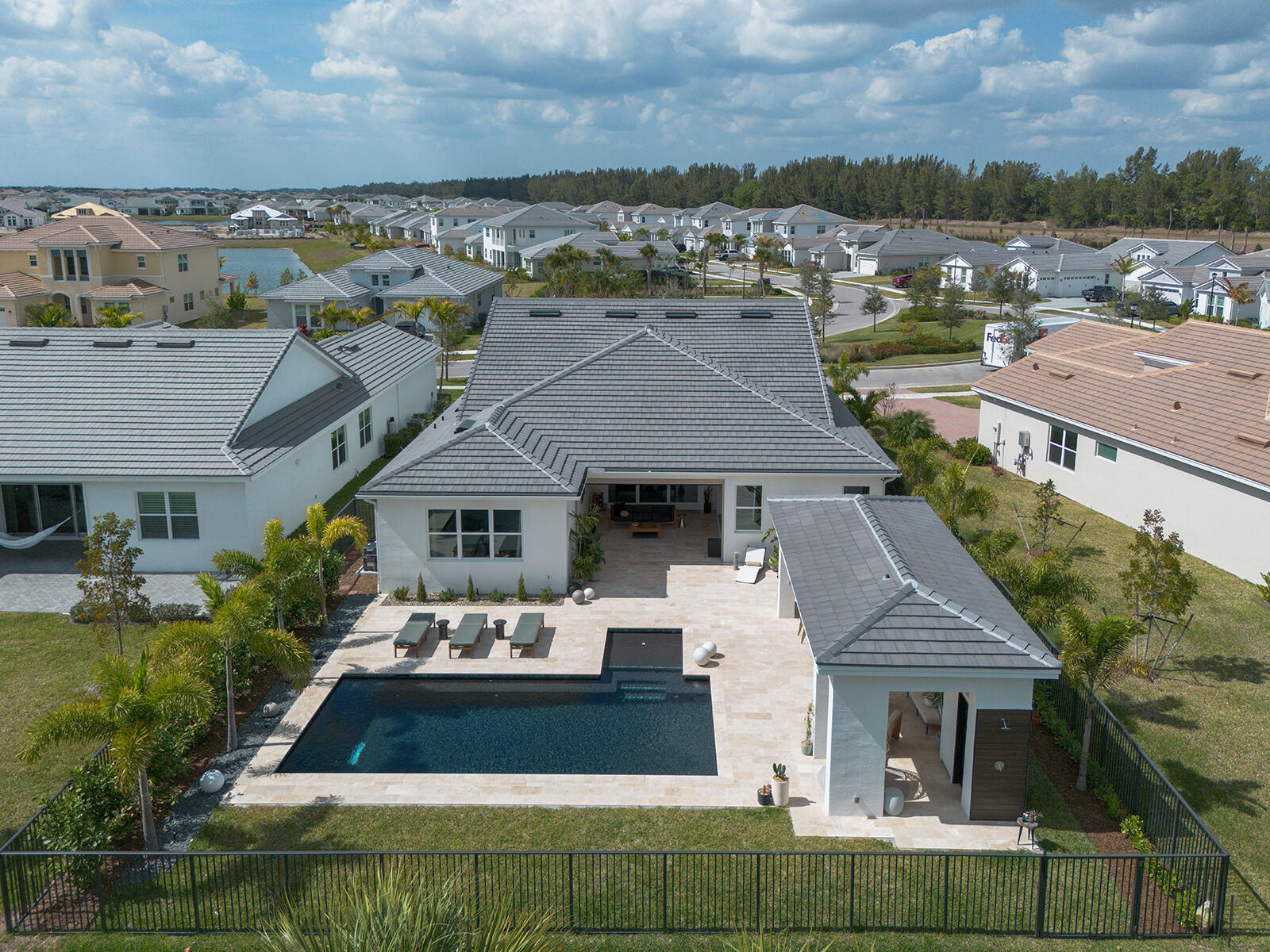 14976 Wildwood Circle