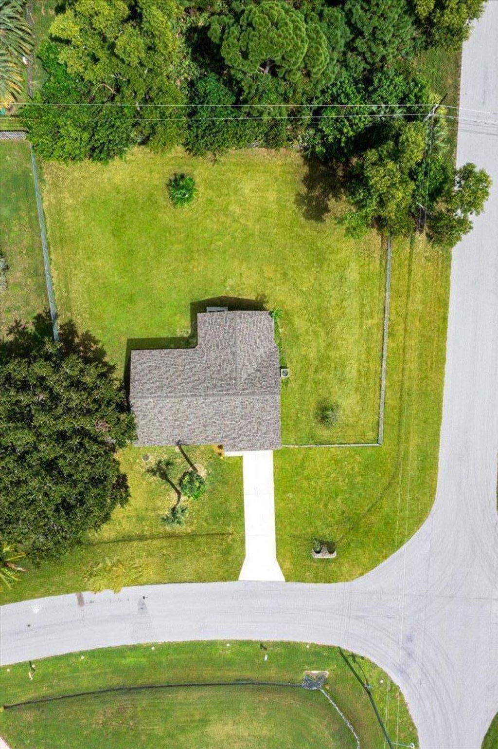 Photo of 1949 SE Mandrake Circle, Port Saint Lucie, FL 34952 (MLS # R11024347)