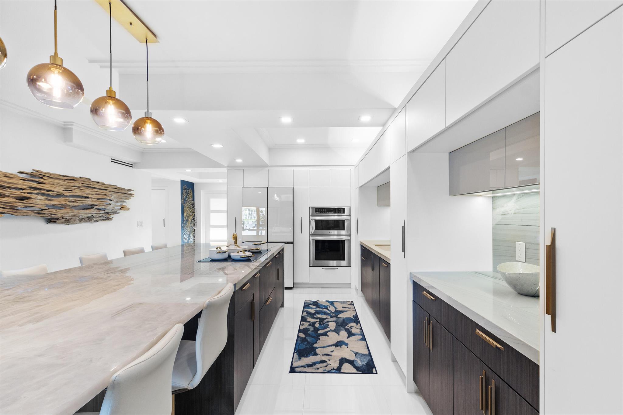 931 Palm Trail 4