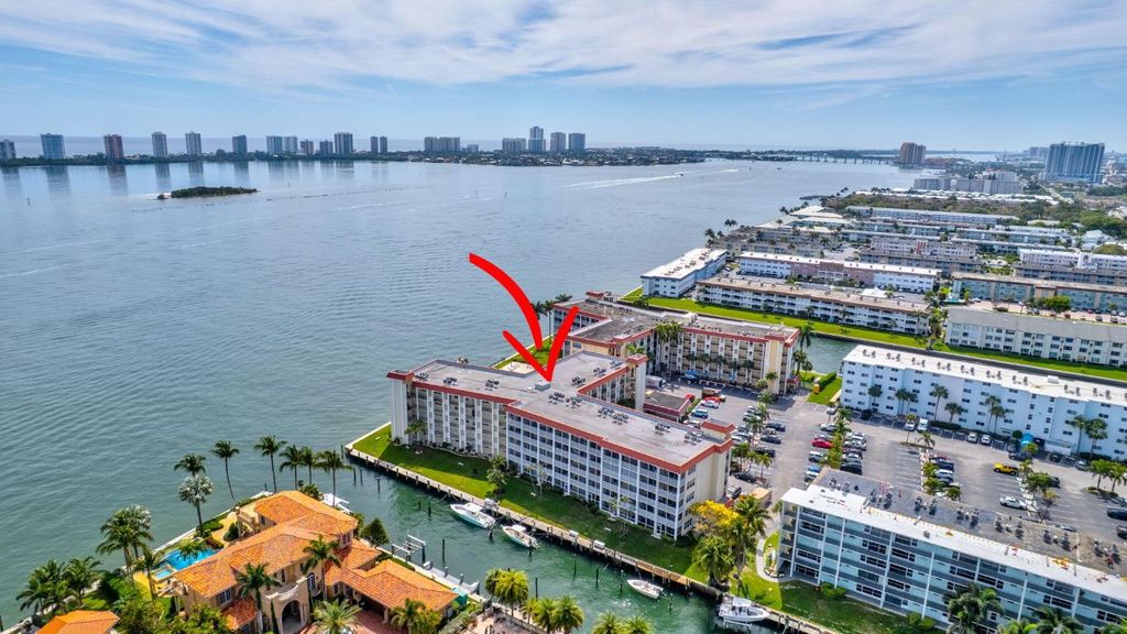 Photo of 105 Paradise Harbour Boulevard #109, North Palm Beach, FL 33408 (MLS # R11140435)