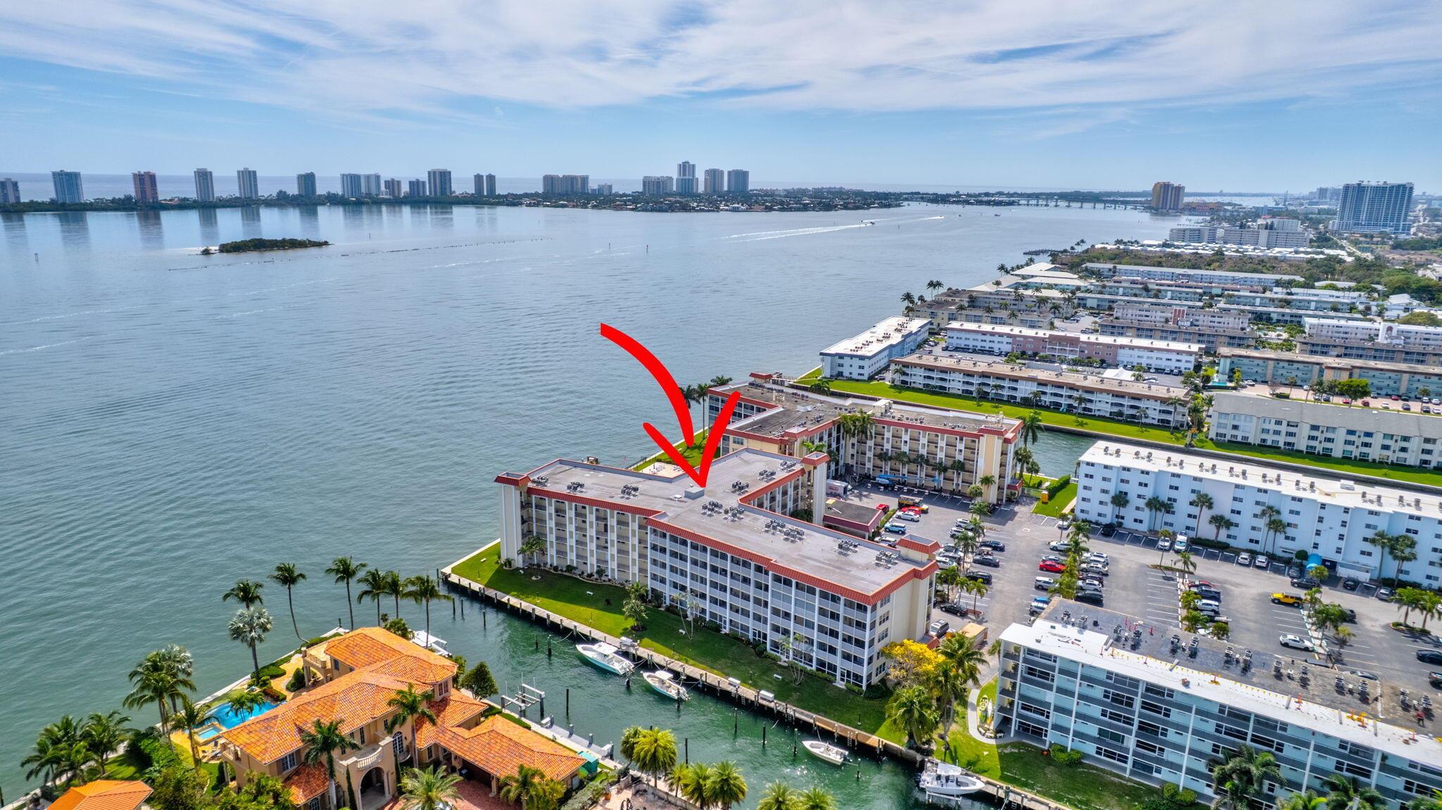 PARADISE HARBOUR CONDO - Residential