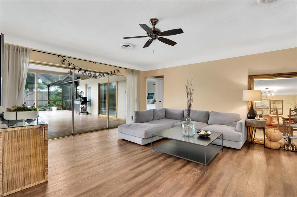 COUNTRY CLUB VILLAGE SEC A - Residential