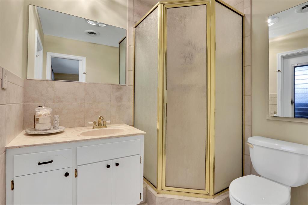 COUNTRY CLUB VILLAGE SEC A - Residential