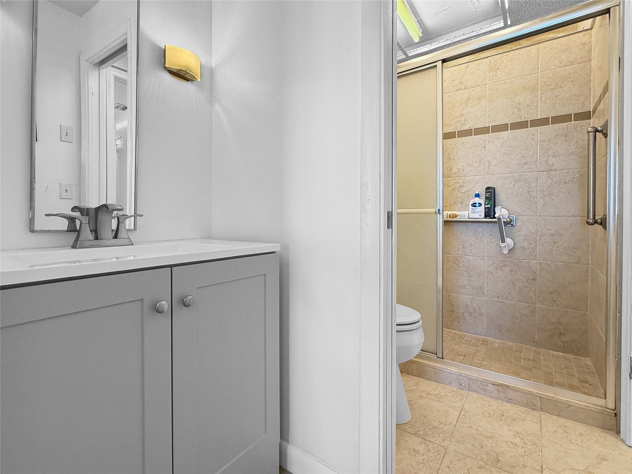 Drake Towers - Residential