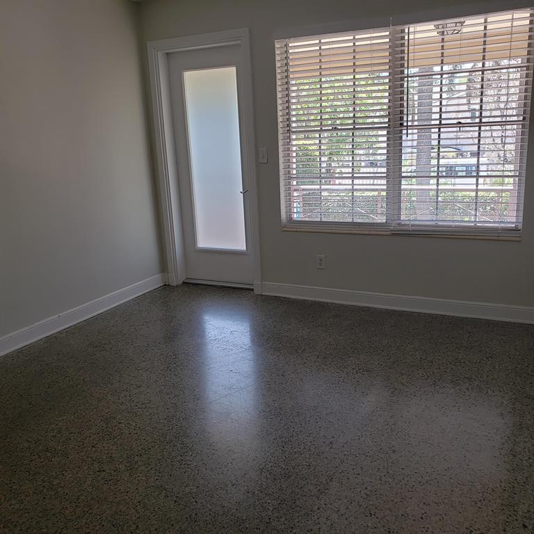 SOUTH PALM BEACH ESTATES - Residential Lease