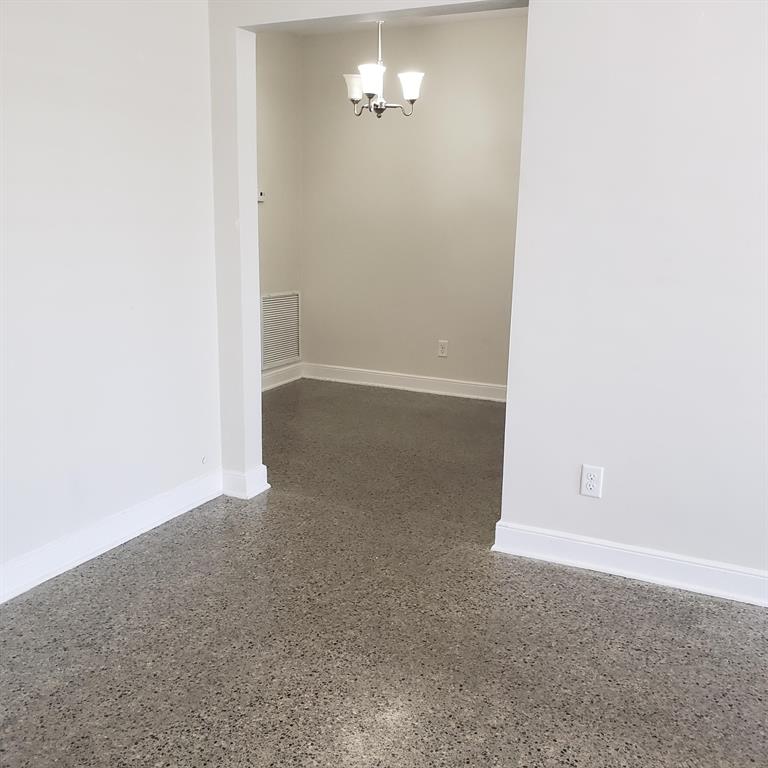 SOUTH PALM BEACH ESTATES - Residential Lease