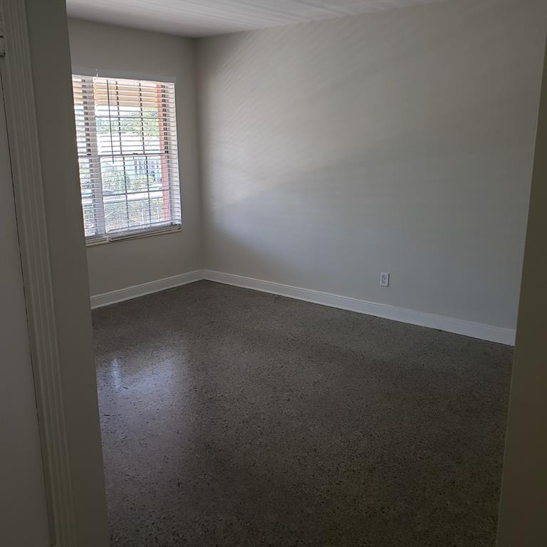 SOUTH PALM BEACH ESTATES - Residential Lease