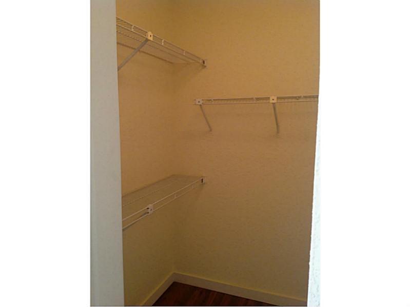 PEMBROKE POINTE - Residential Lease