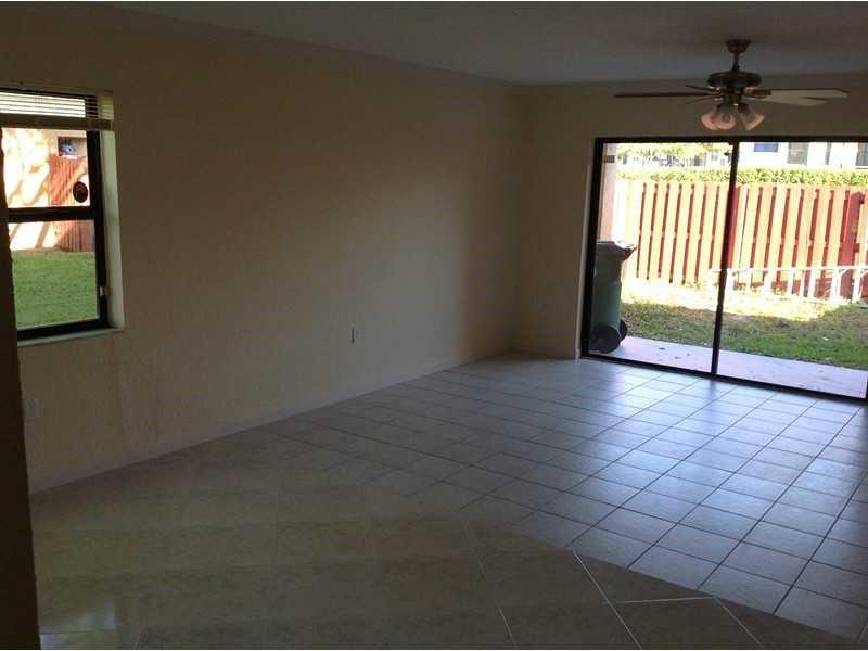 PEMBROKE POINTE - Residential Lease
