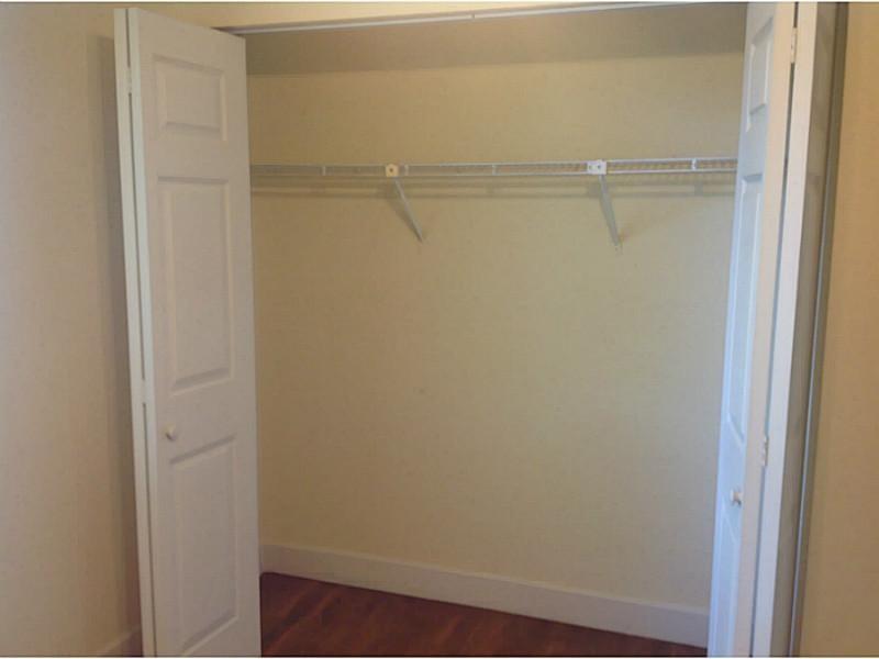 PEMBROKE POINTE - Residential Lease