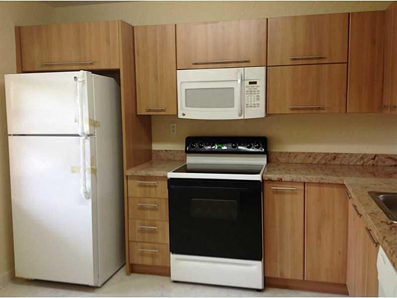 PEMBROKE POINTE - Residential Lease