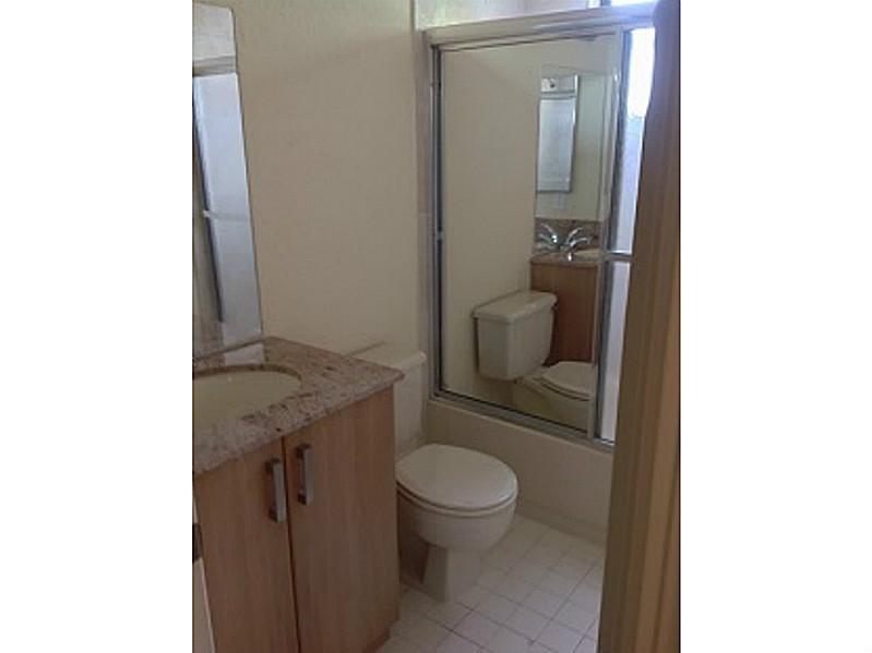 PEMBROKE POINTE - Residential Lease