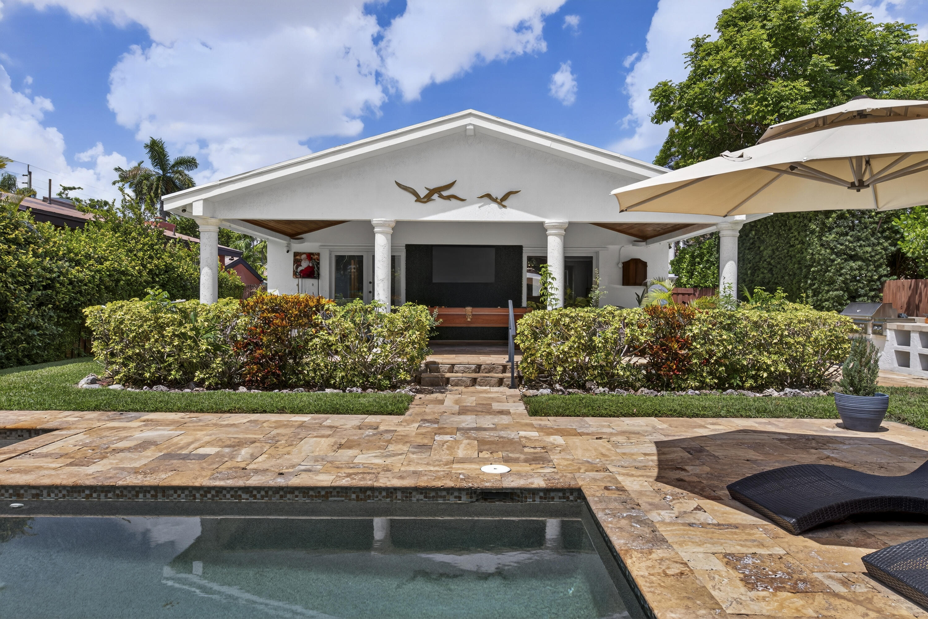 HOLMBERG & MC KEES - Residential Lease