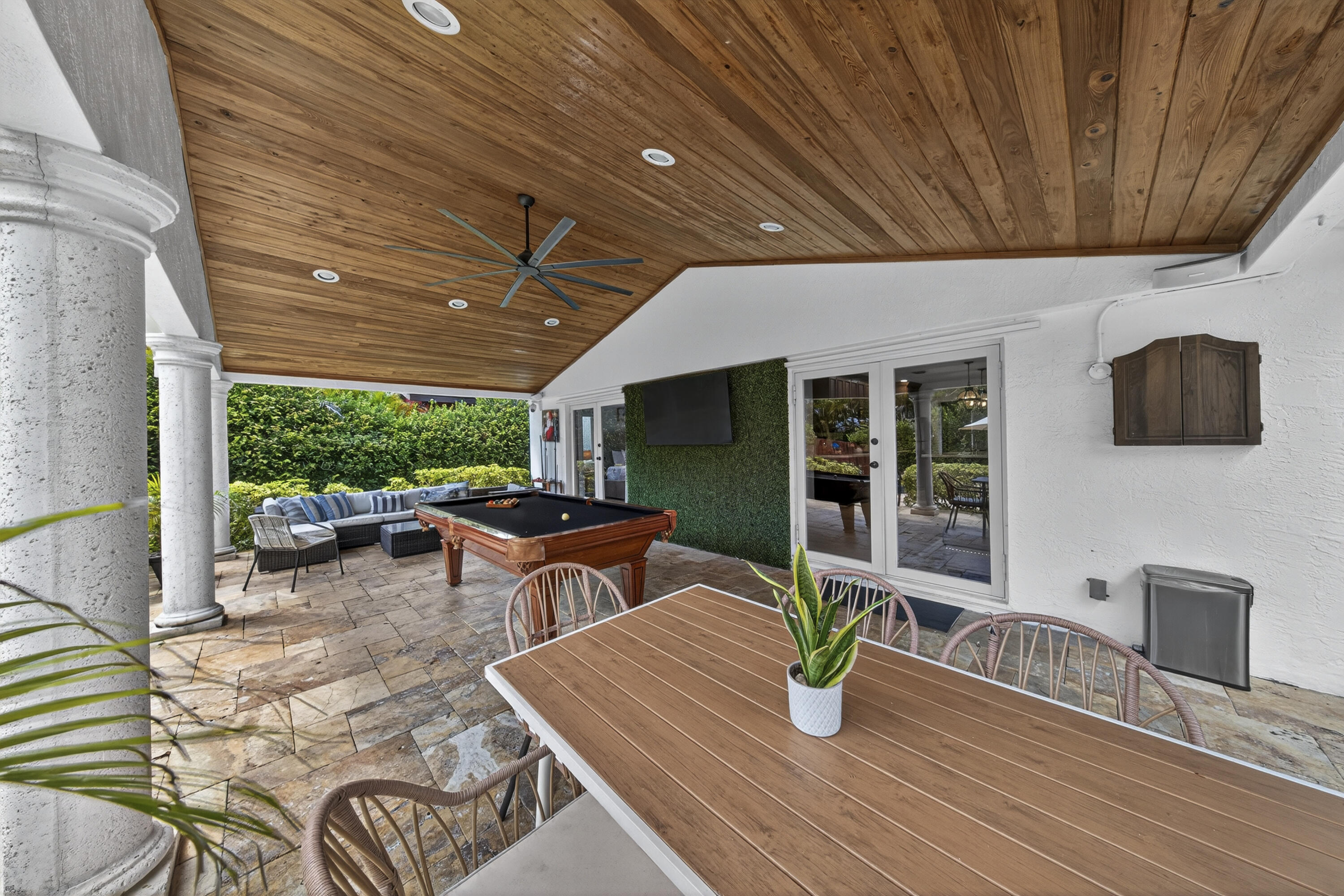 HOLMBERG & MC KEES - Residential Lease