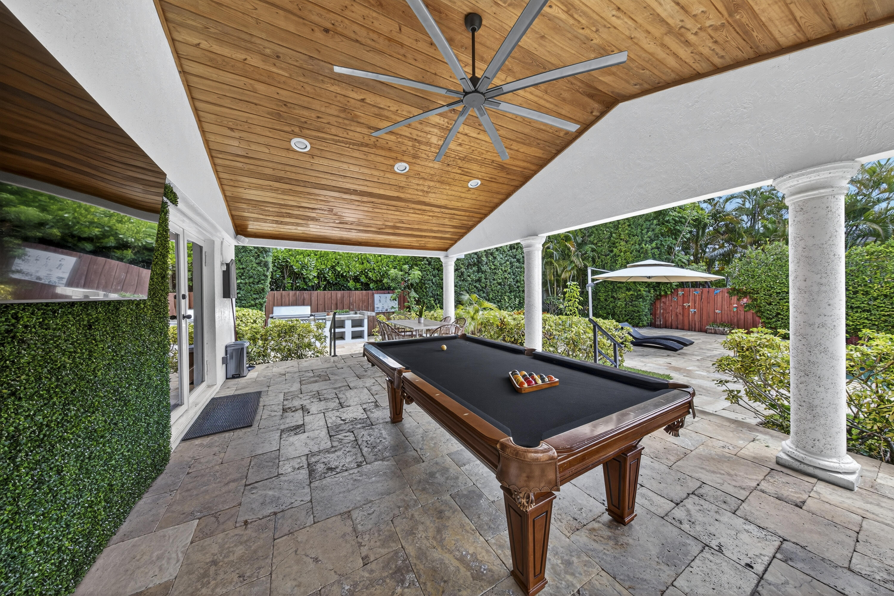 HOLMBERG & MC KEES - Residential Lease