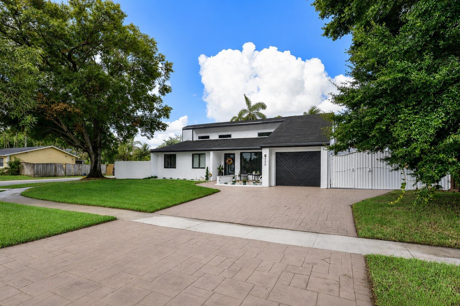 400 NW 98TH Avenue