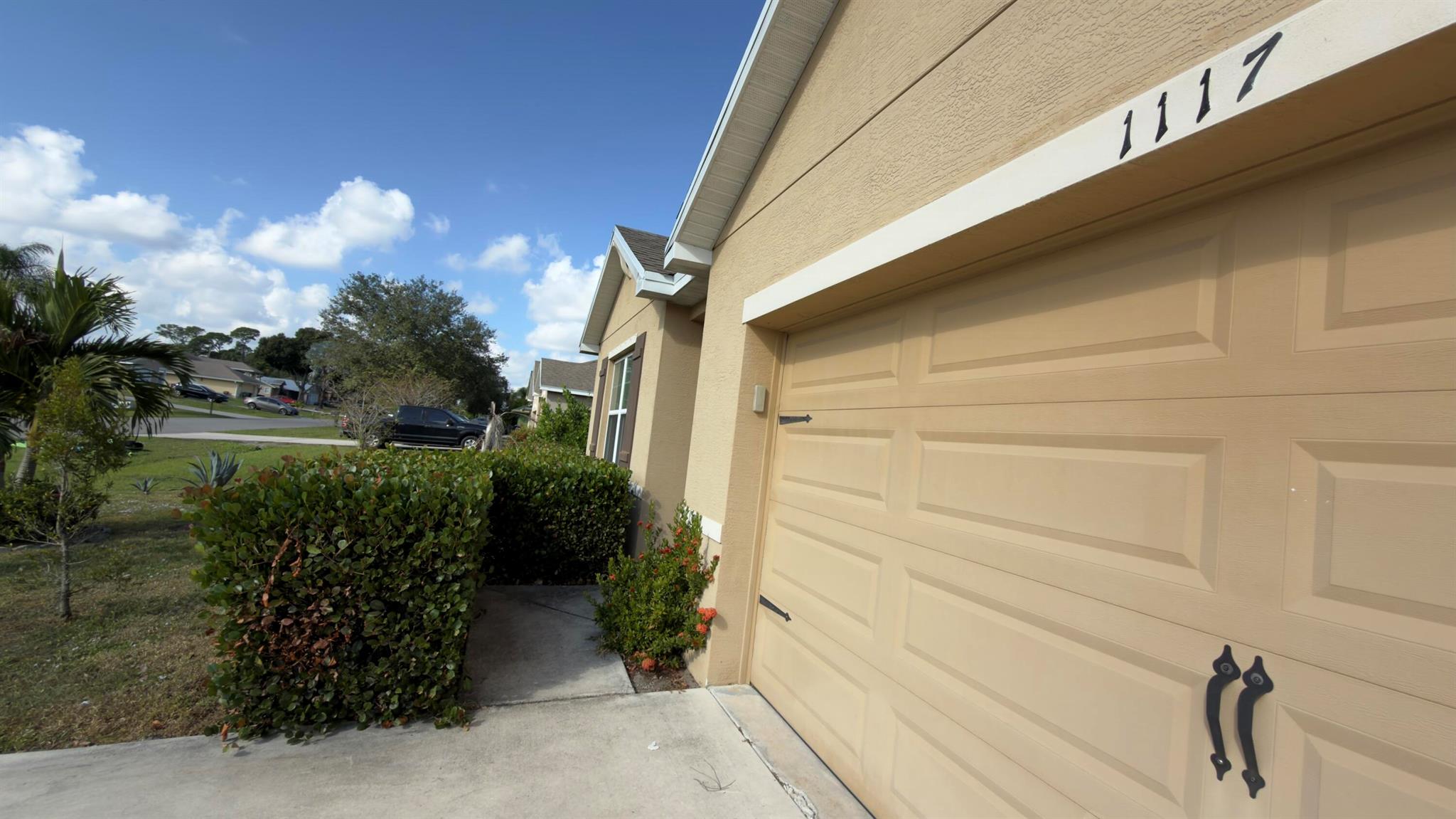 PORT ST LUCIE SECTION 8 - Residential Lease