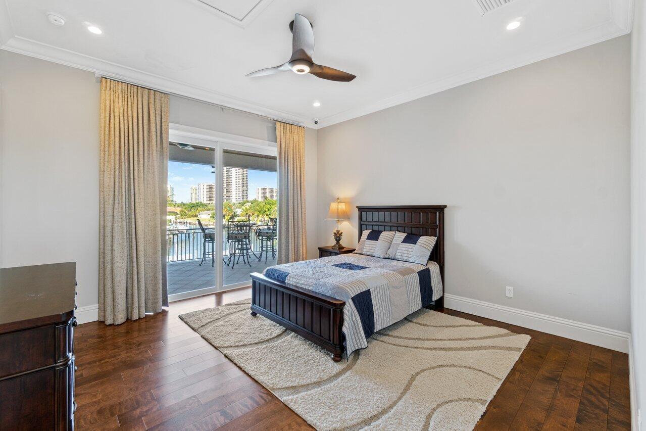 PALM BEACH ISLES - Residential