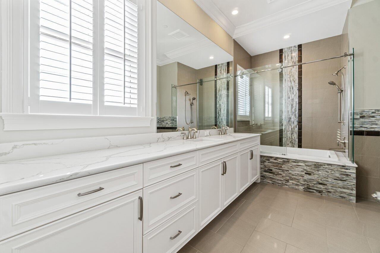 PALM BEACH ISLES - Residential