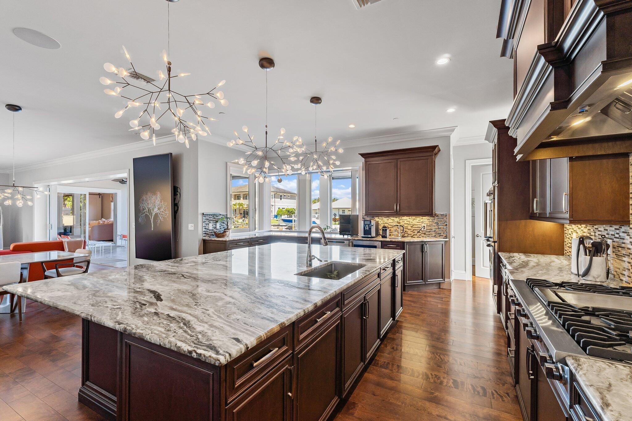 PALM BEACH ISLES - Residential