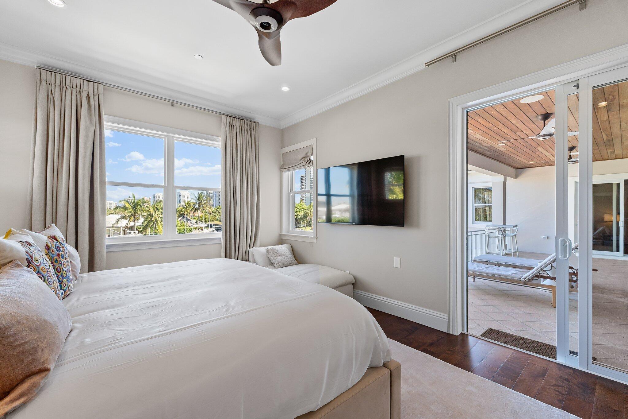 PALM BEACH ISLES - Residential