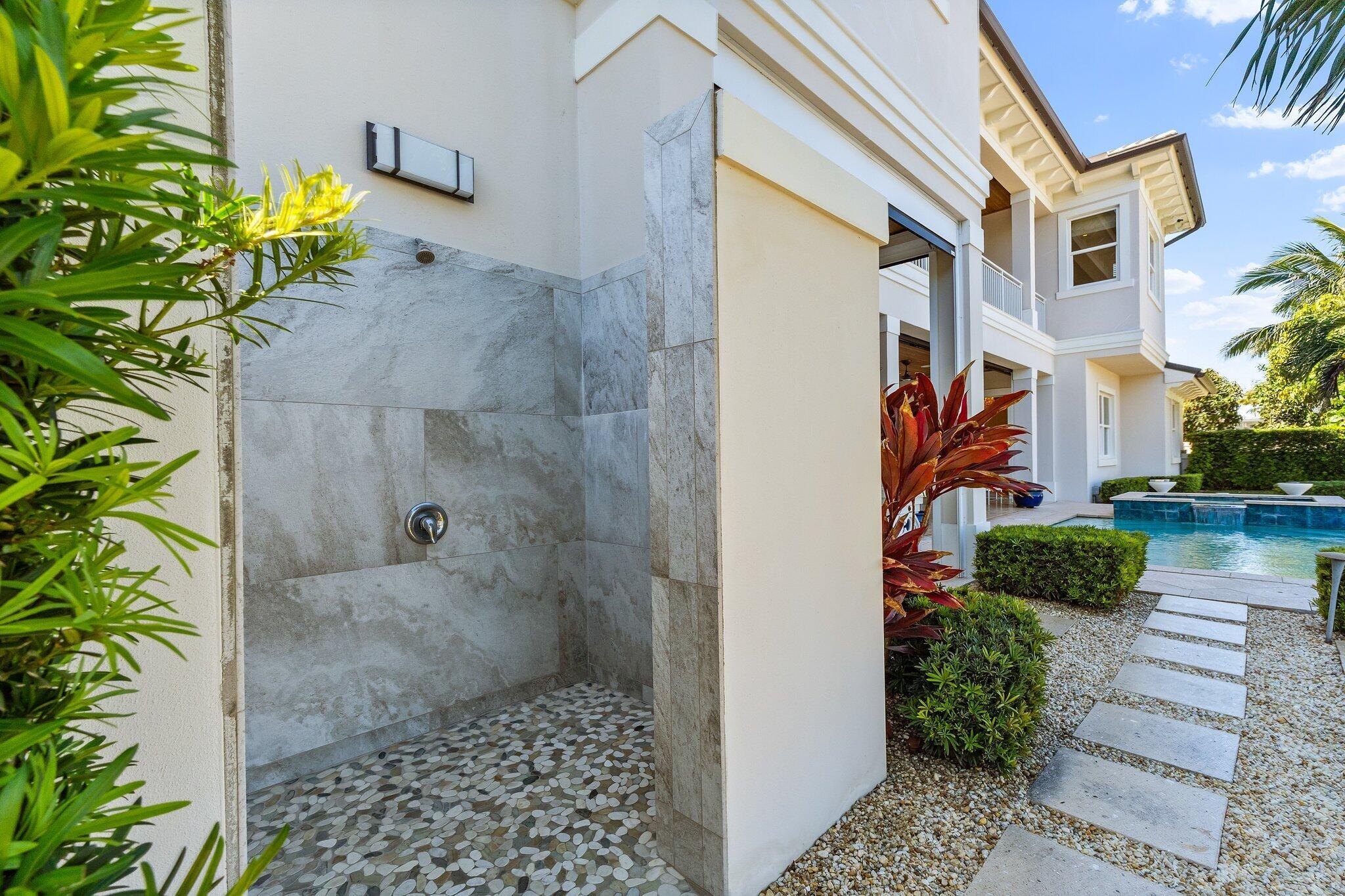 PALM BEACH ISLES - Residential