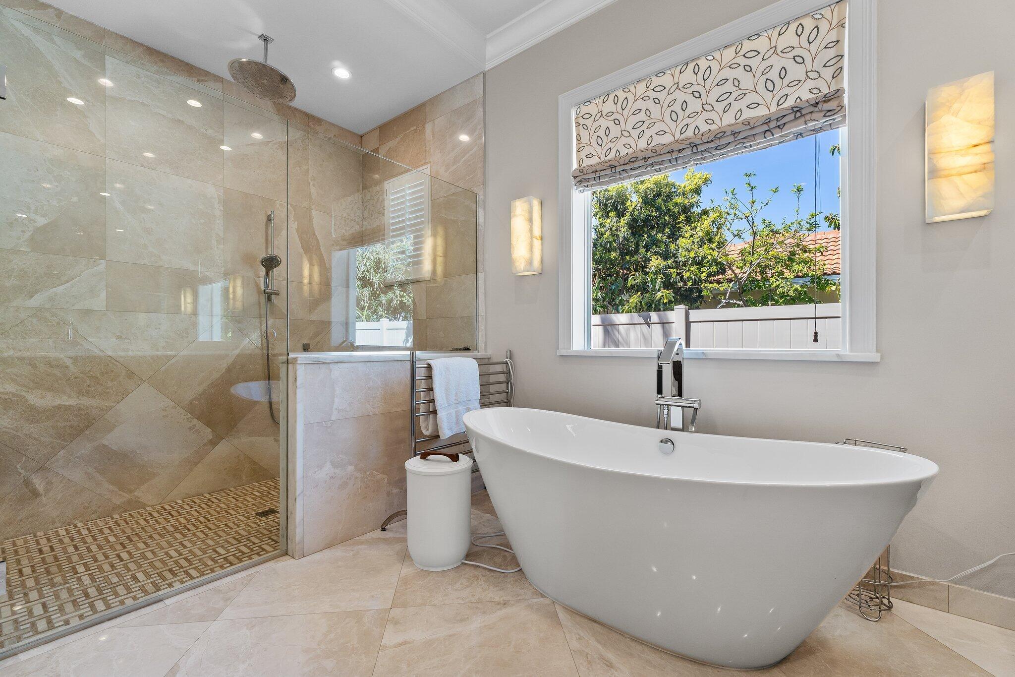 PALM BEACH ISLES - Residential