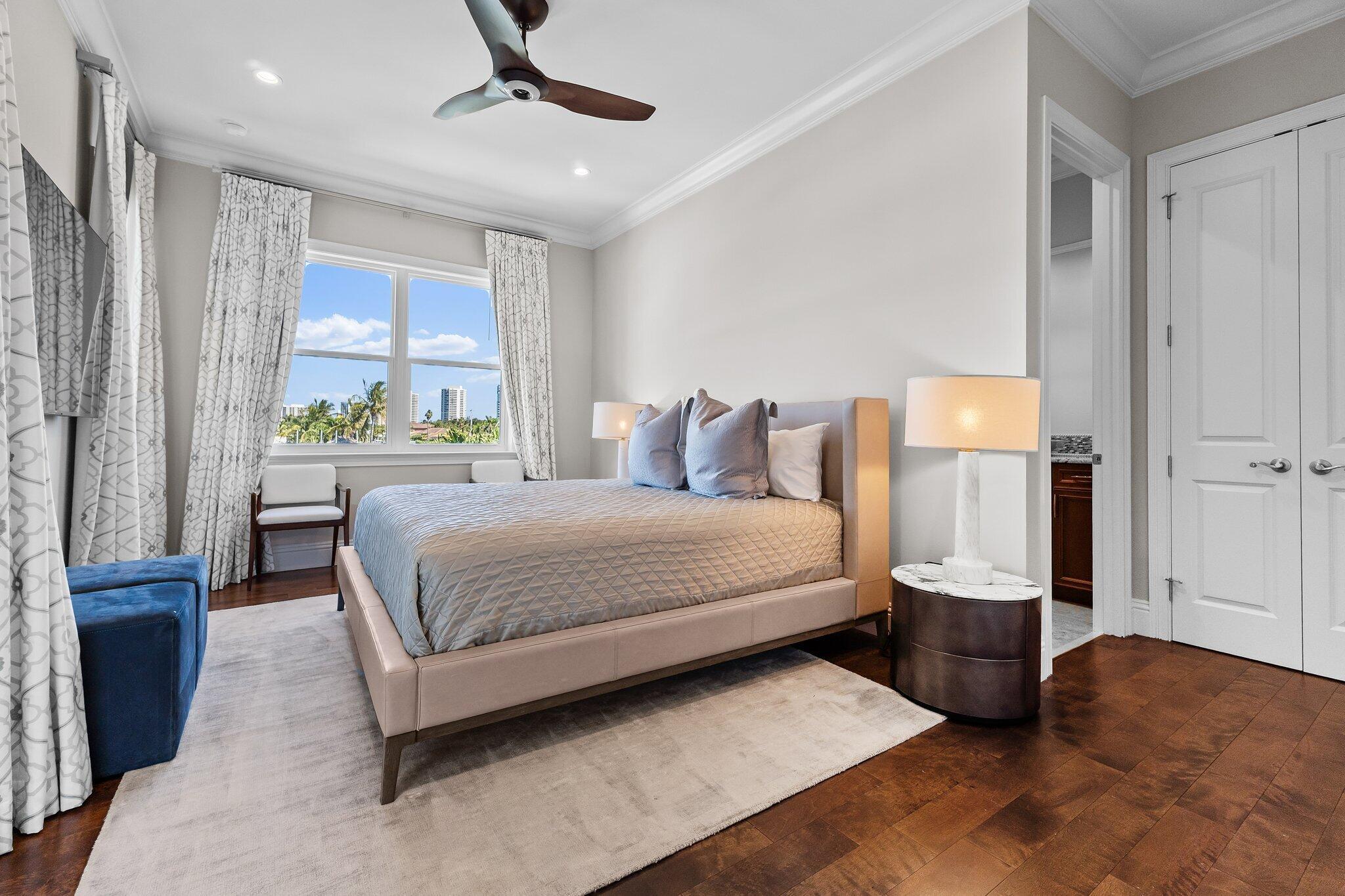 PALM BEACH ISLES - Residential