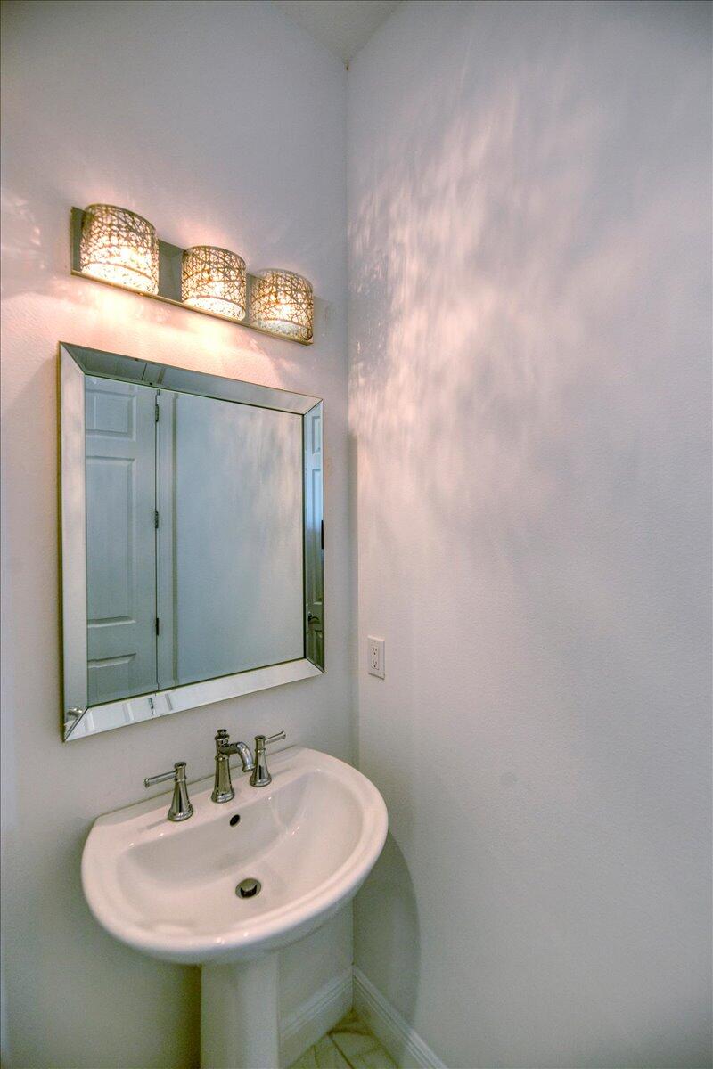 VERANO SOUTH PUD 1 POD A PLAT NO. 4 (PB 81-25) LOT - Residential