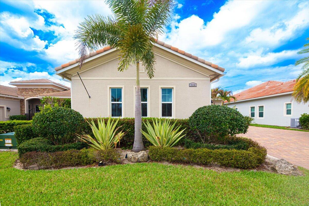 VERANO SOUTH PUD 1 POD A PLAT NO. 4 (PB 81-25) LOT - Residential