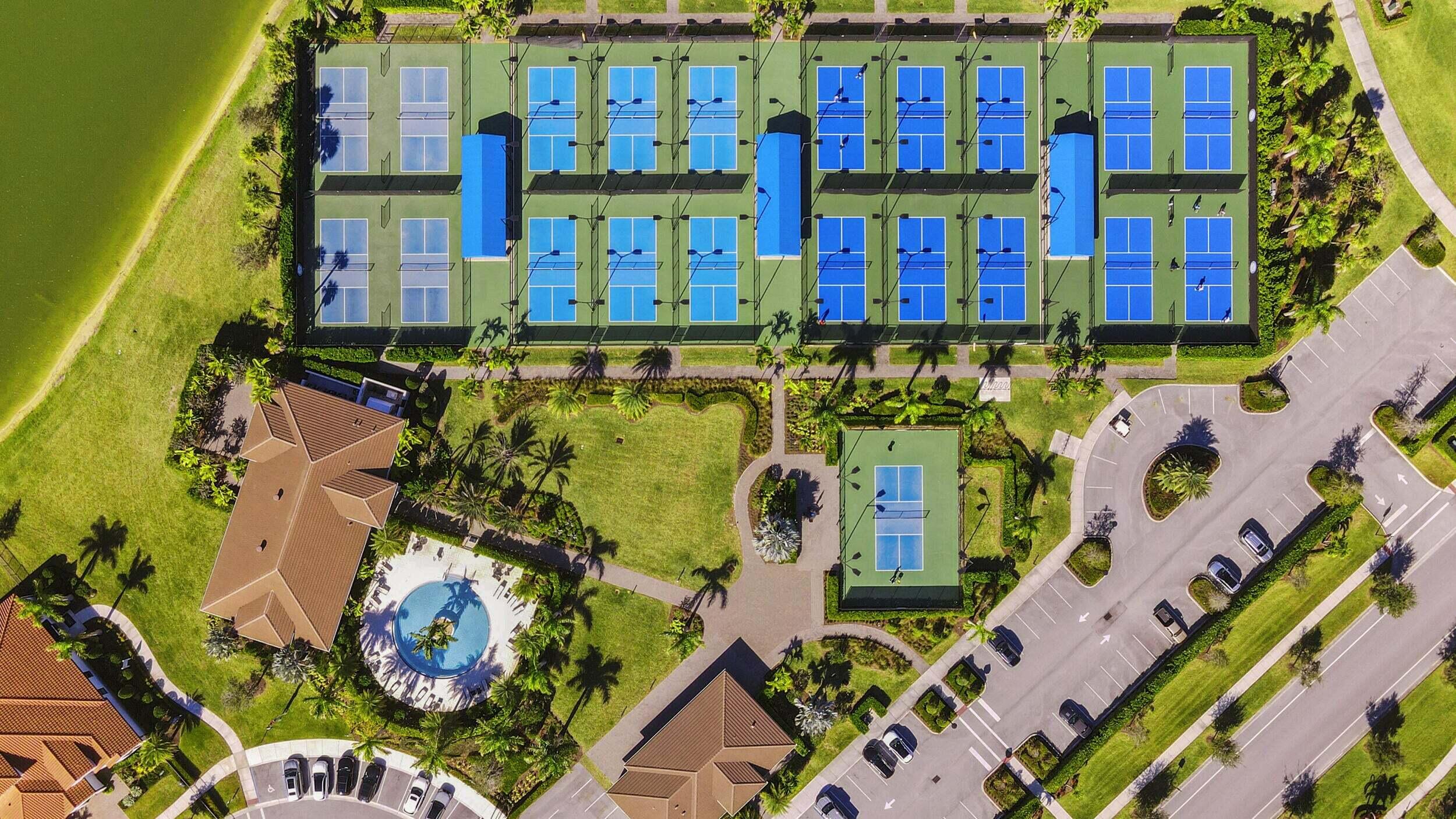 VERANO SOUTH PUD 1 POD A PLAT NO. 4 (PB 81-25) LOT - Residential