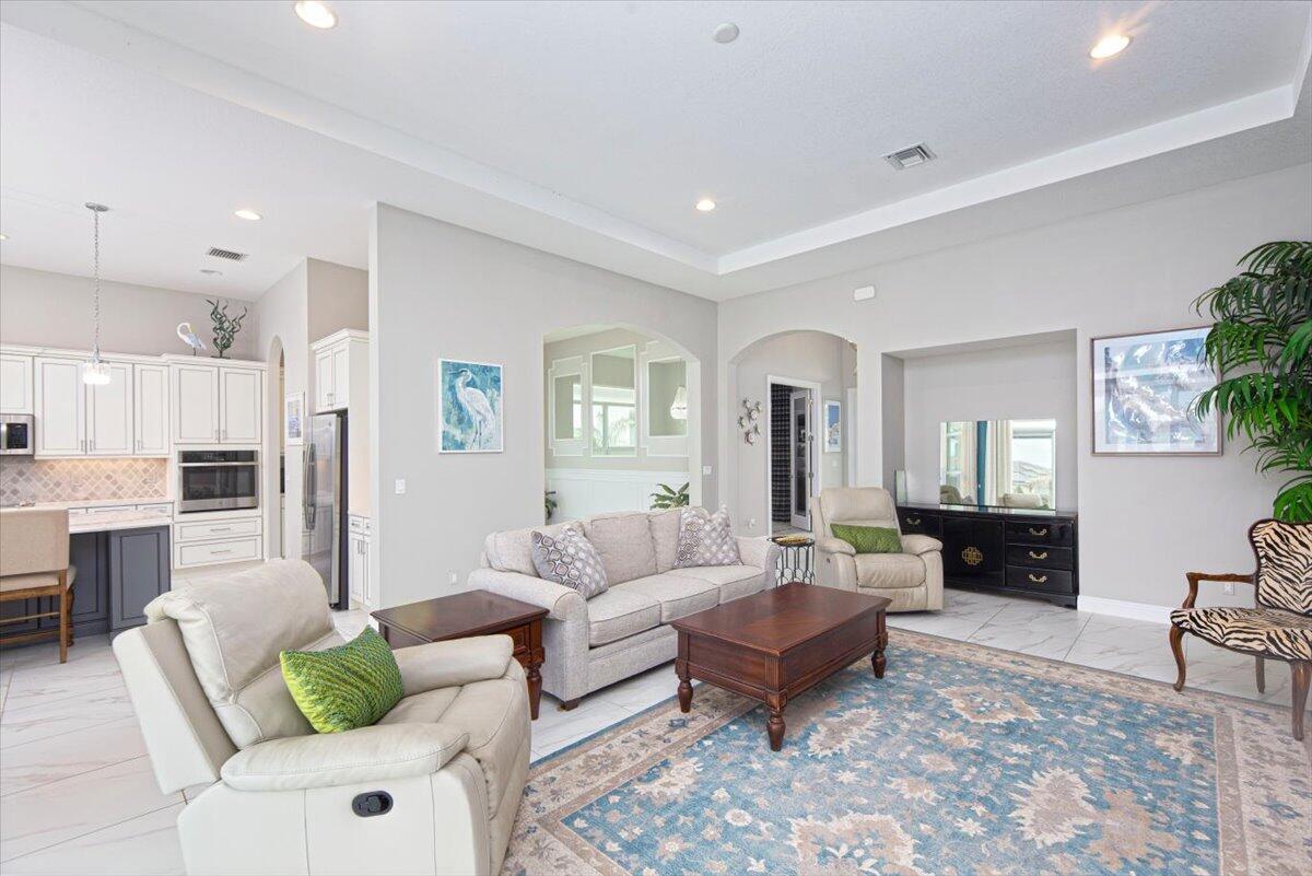 VERANO SOUTH PUD 1 POD A PLAT NO. 4 (PB 81-25) LOT - Residential