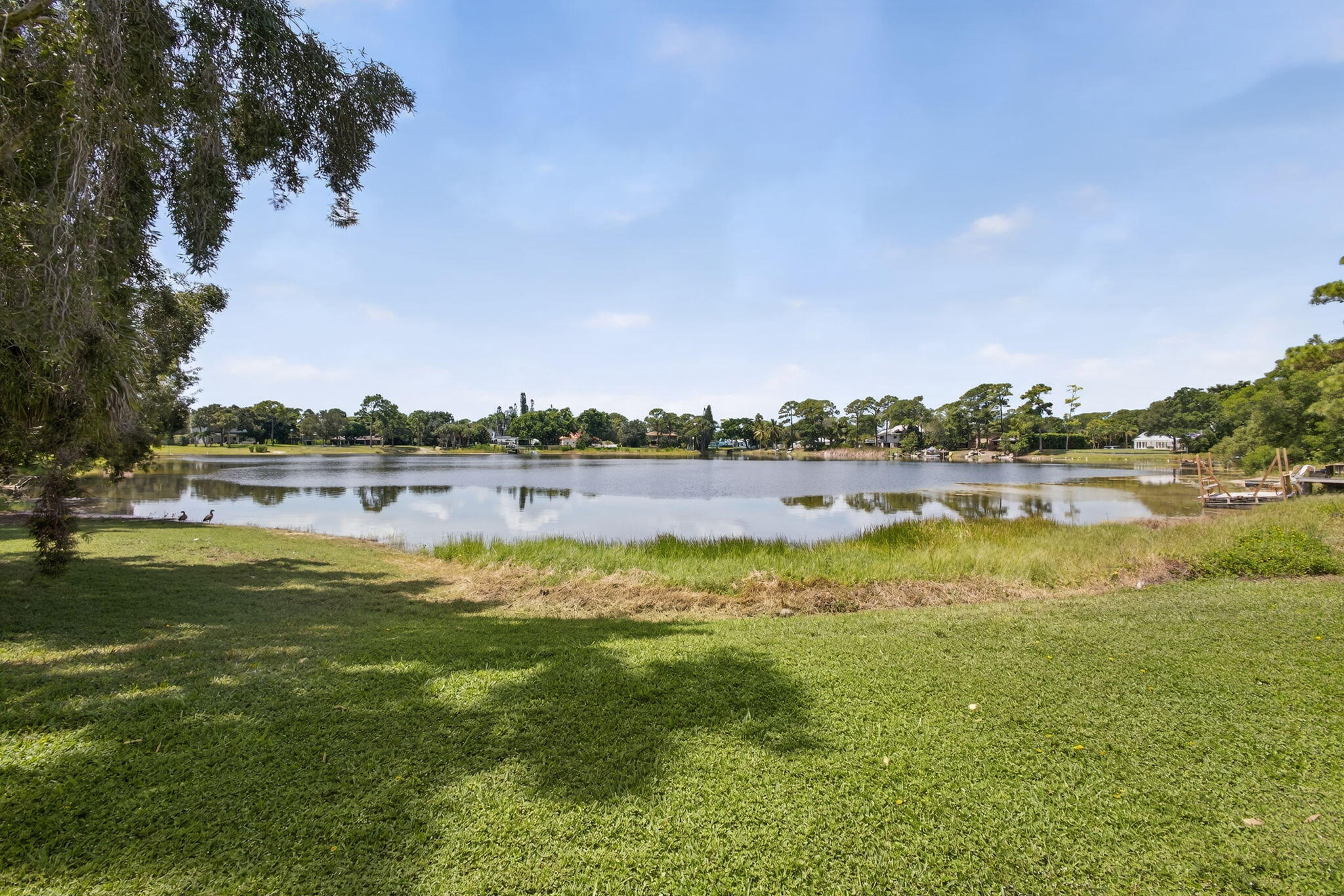 SQUARE LAKE - Residential