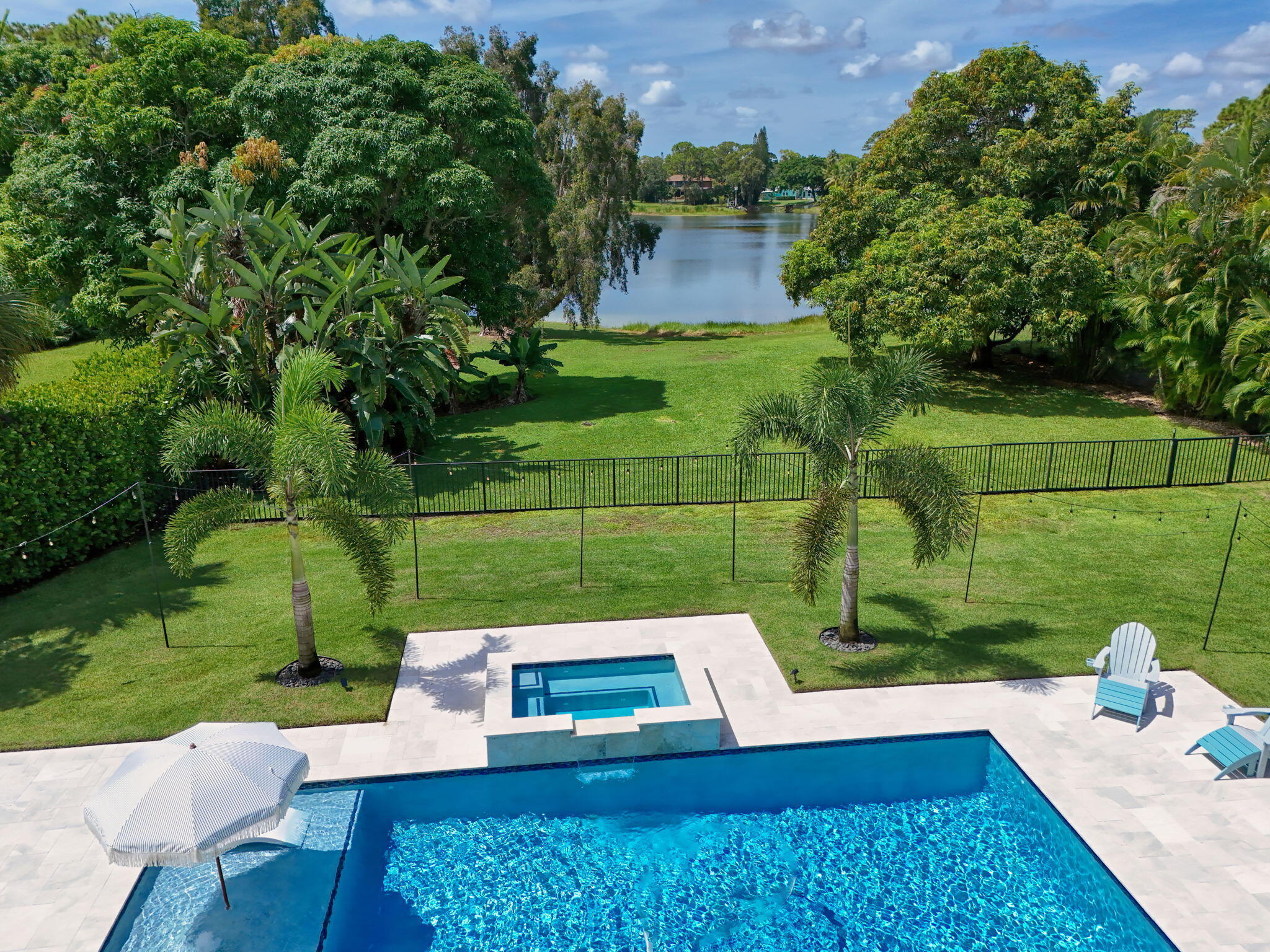 SQUARE LAKE - Residential