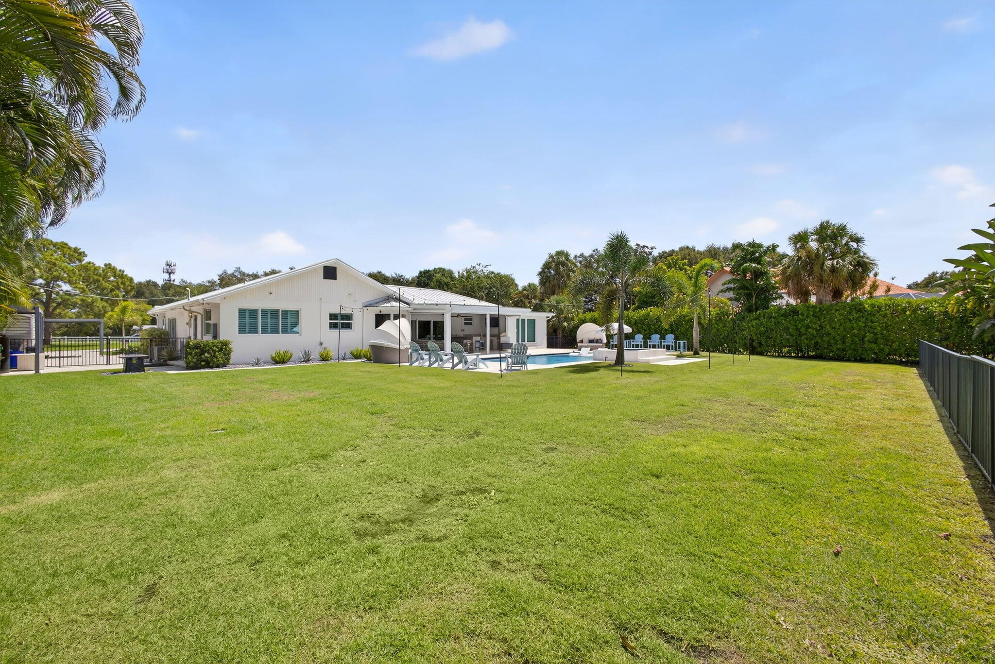 SQUARE LAKE - Residential