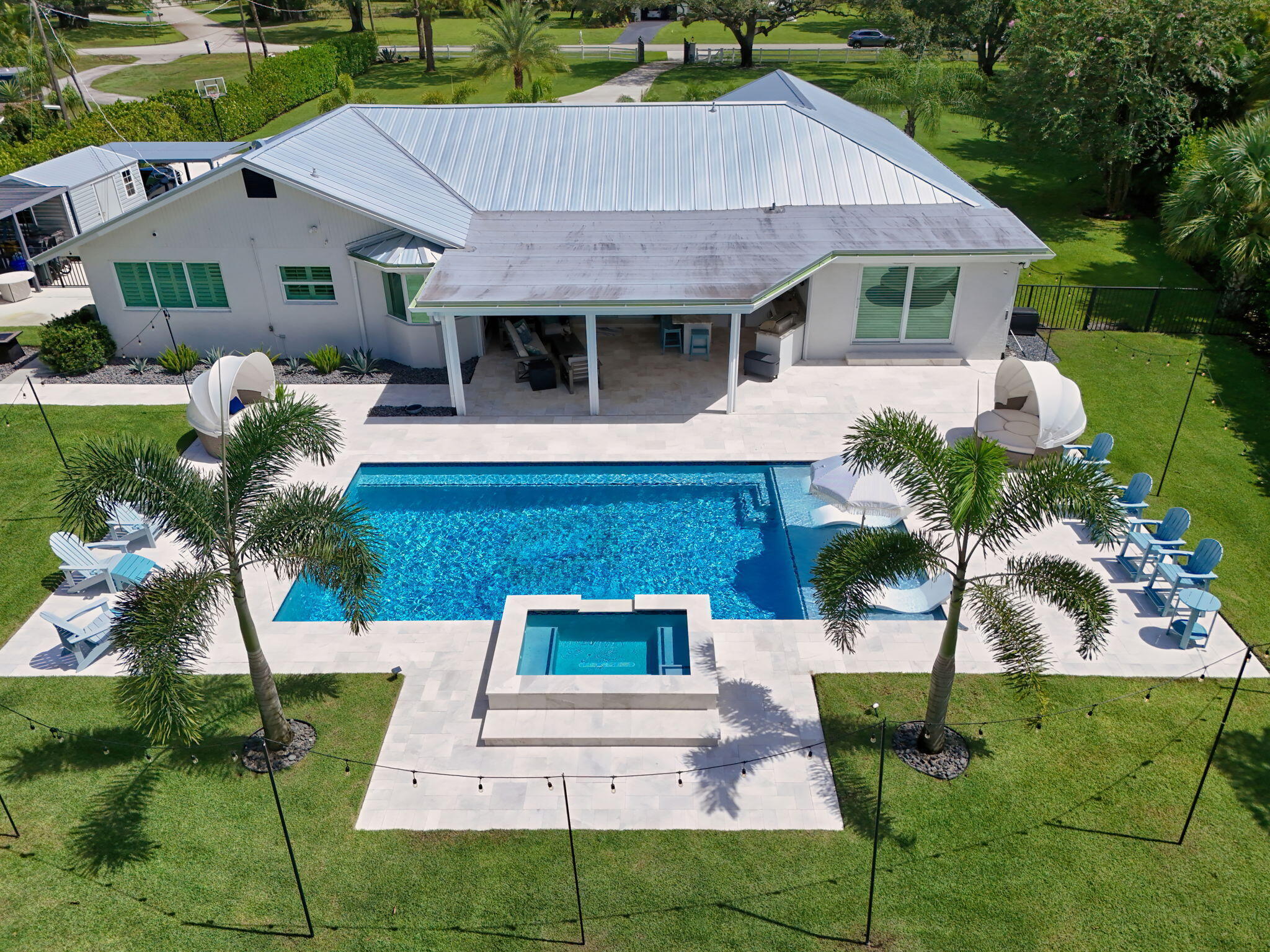 SQUARE LAKE - Residential