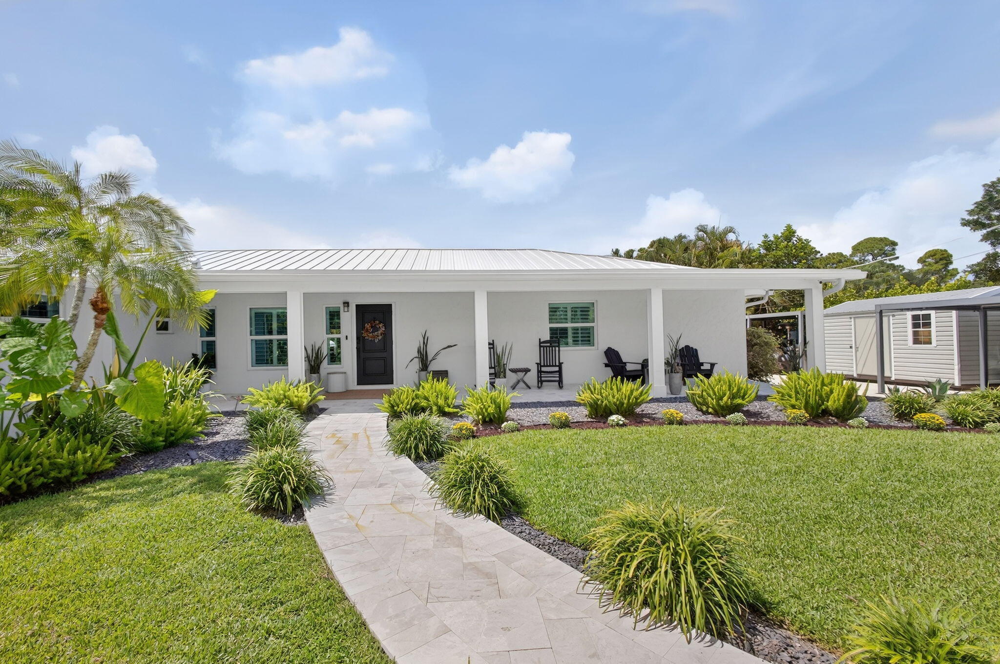 SQUARE LAKE - Residential