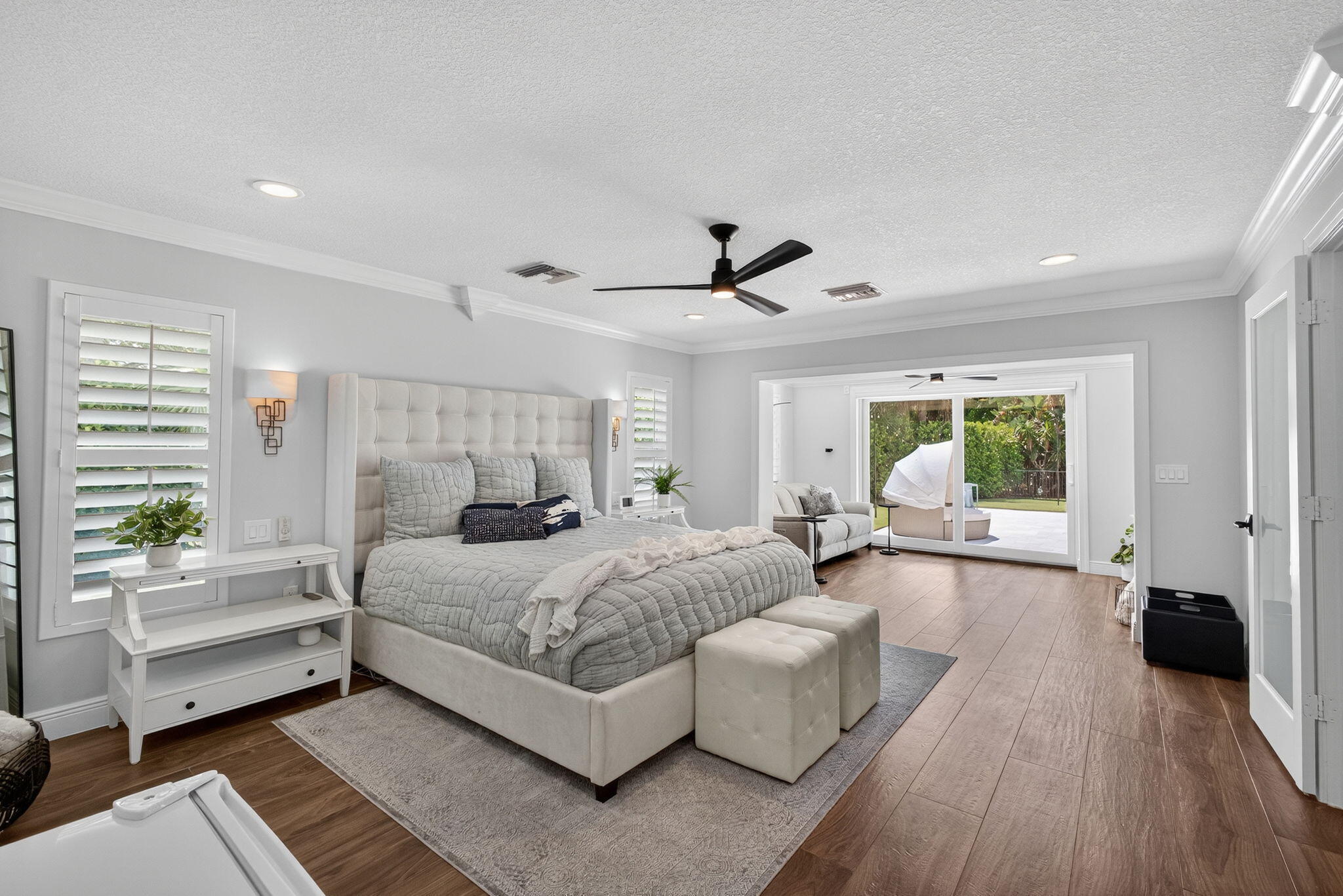 SQUARE LAKE - Residential