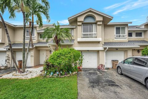 A home in Deerfield Beach