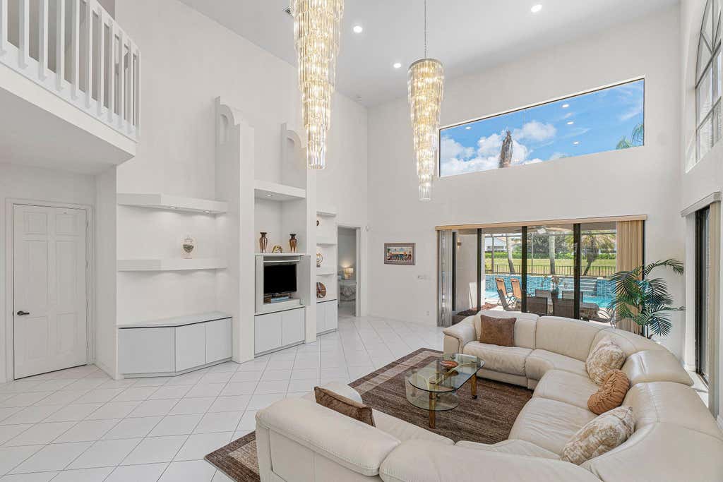 Photo of 17099 Ryton Lane, Boca Raton, FL 33496 (MLS # B26057315)
