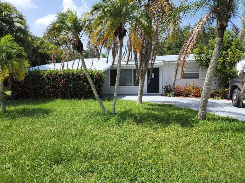 Photo of 1673 SW 34th Street, Palm City, FL 34990 (MLS # R10812316)