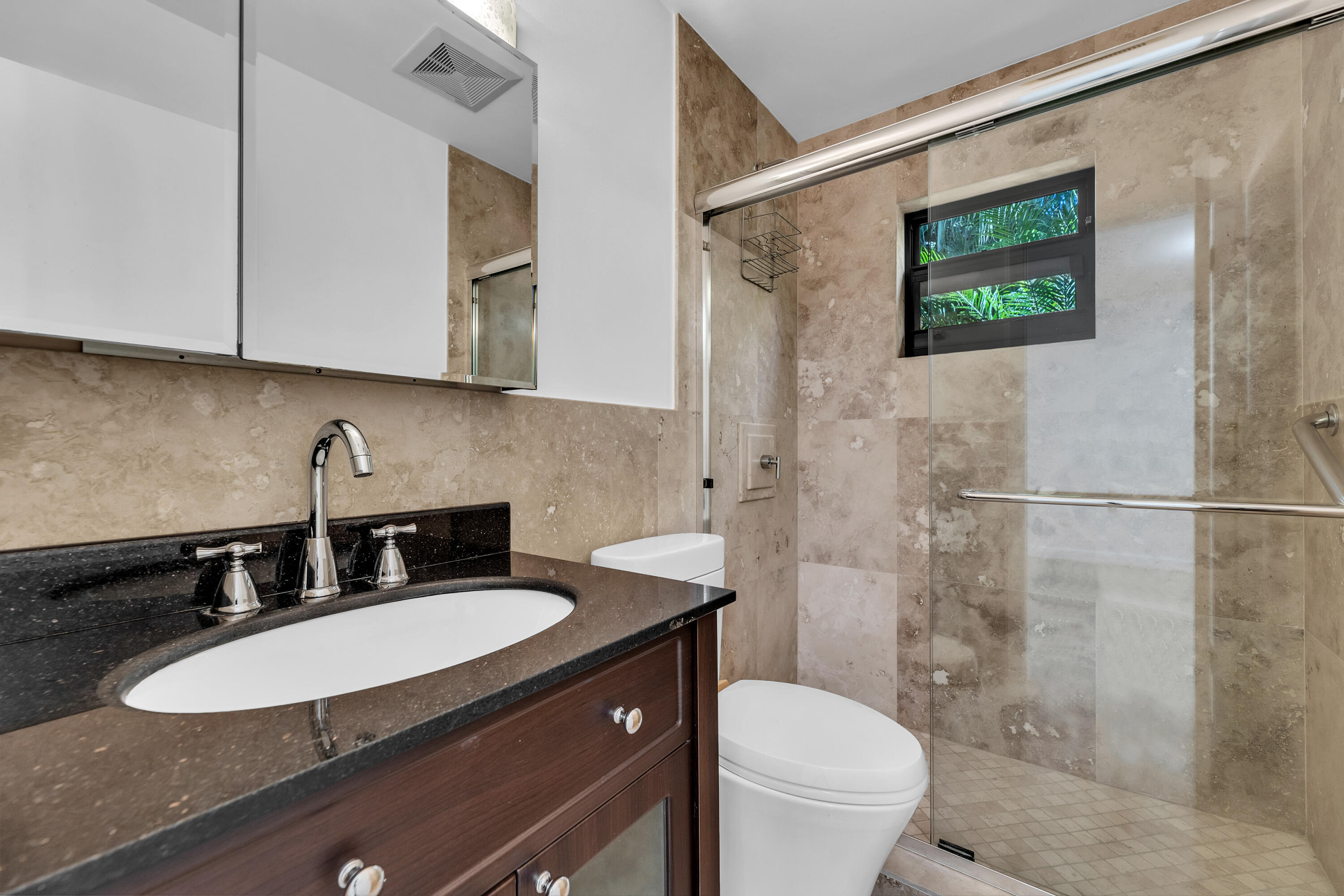 FLAMINGO MANORS - Residential Lease