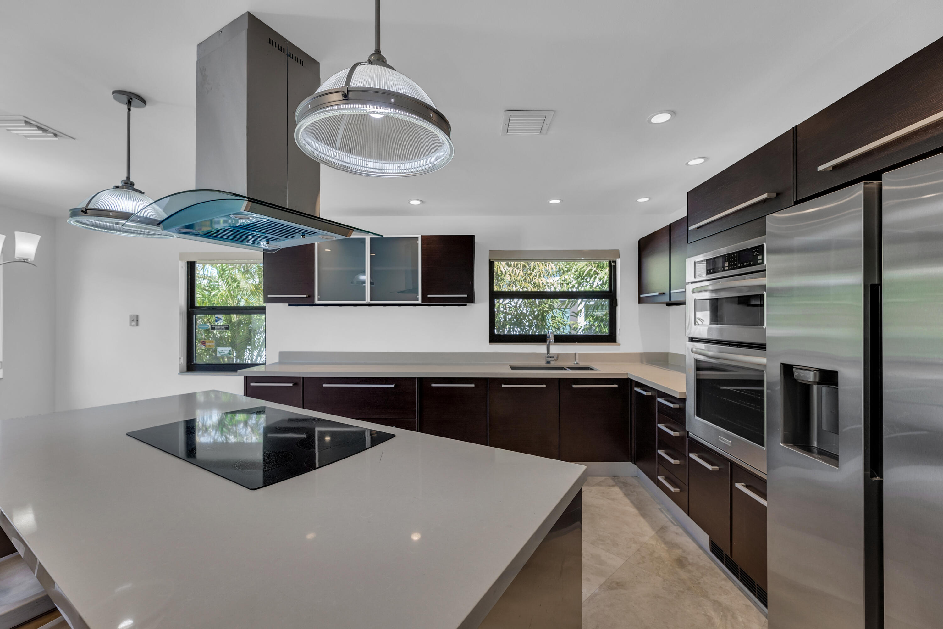 FLAMINGO MANORS - Residential Lease