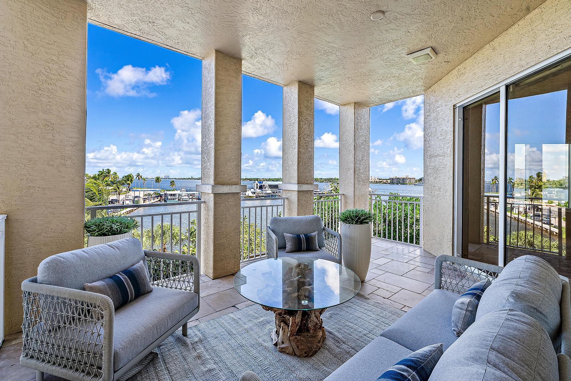 ONE WATERMARK PLACE OF THE PALM BEACHES CONDOMINIU - Residential