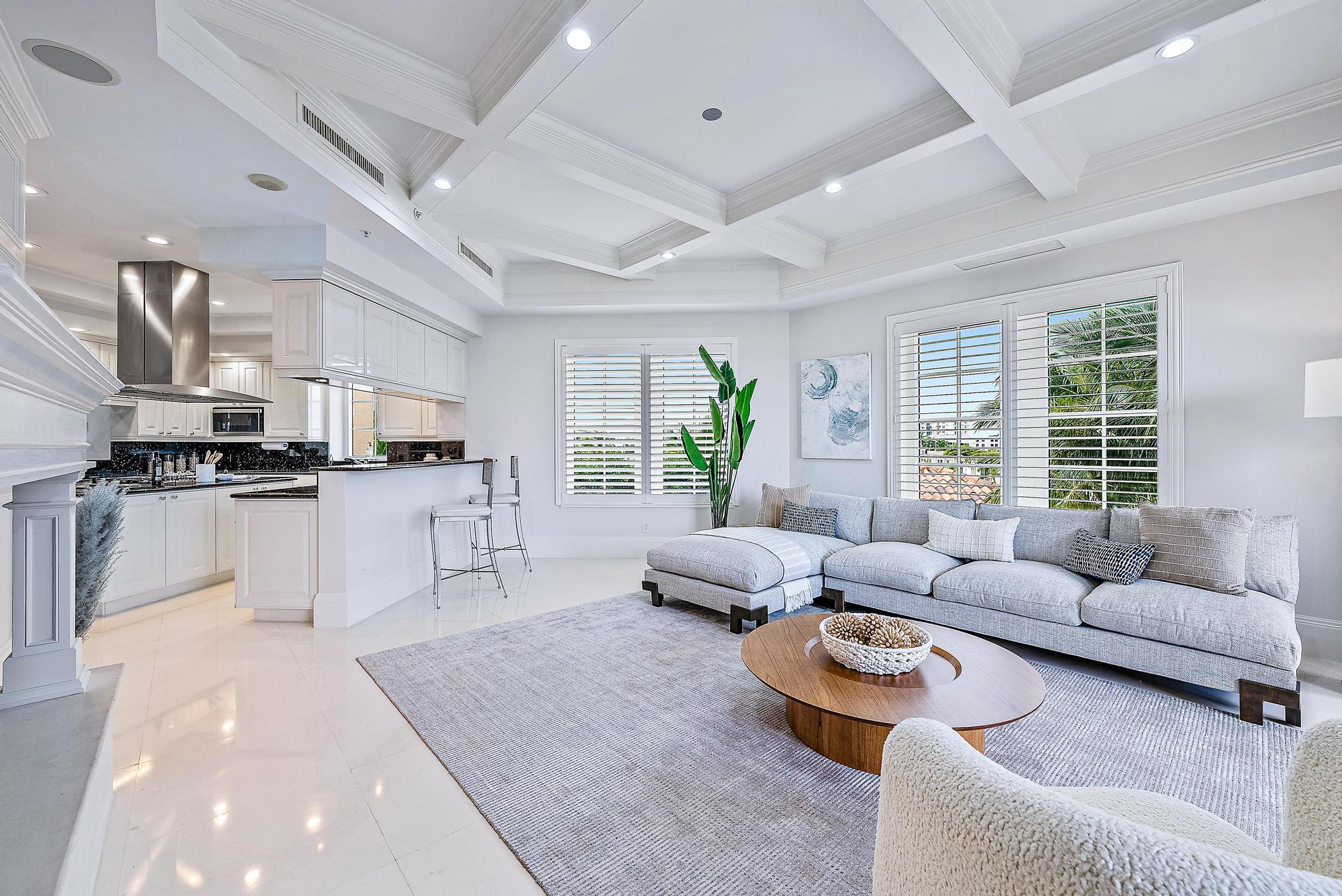 ONE WATERMARK PLACE OF THE PALM BEACHES CONDOMINIU - Residential