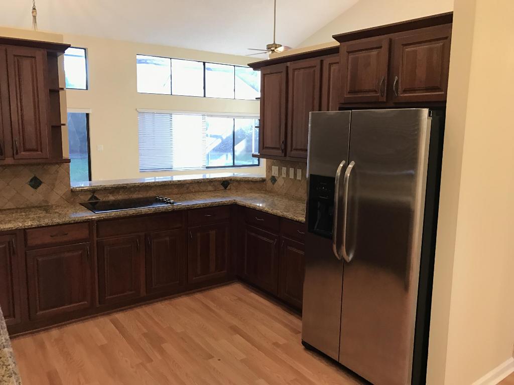 LANDS END - Residential Lease