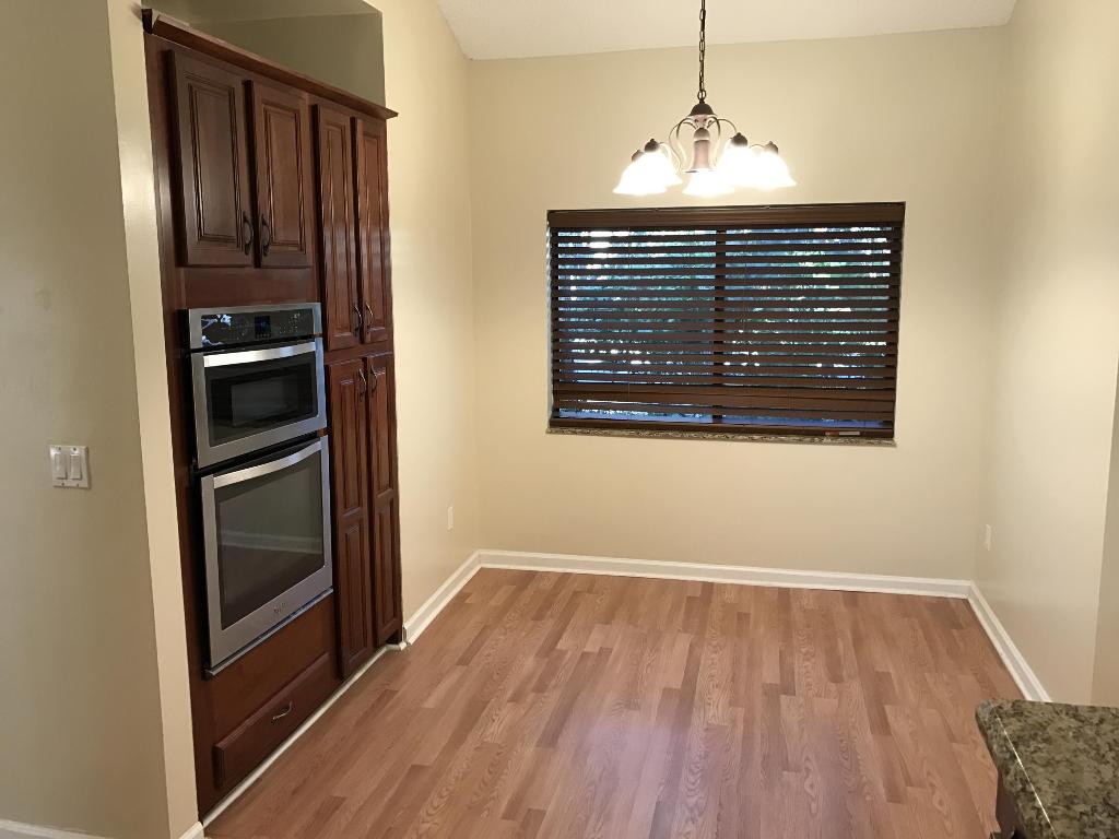 LANDS END - Residential Lease