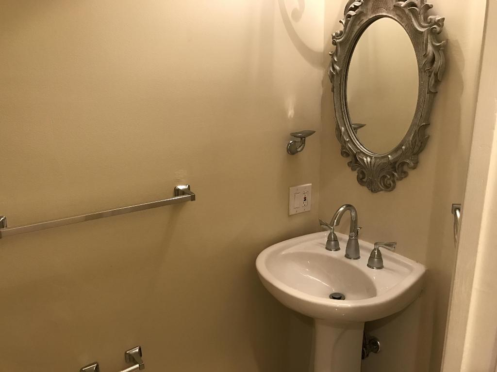 LANDS END - Residential Lease