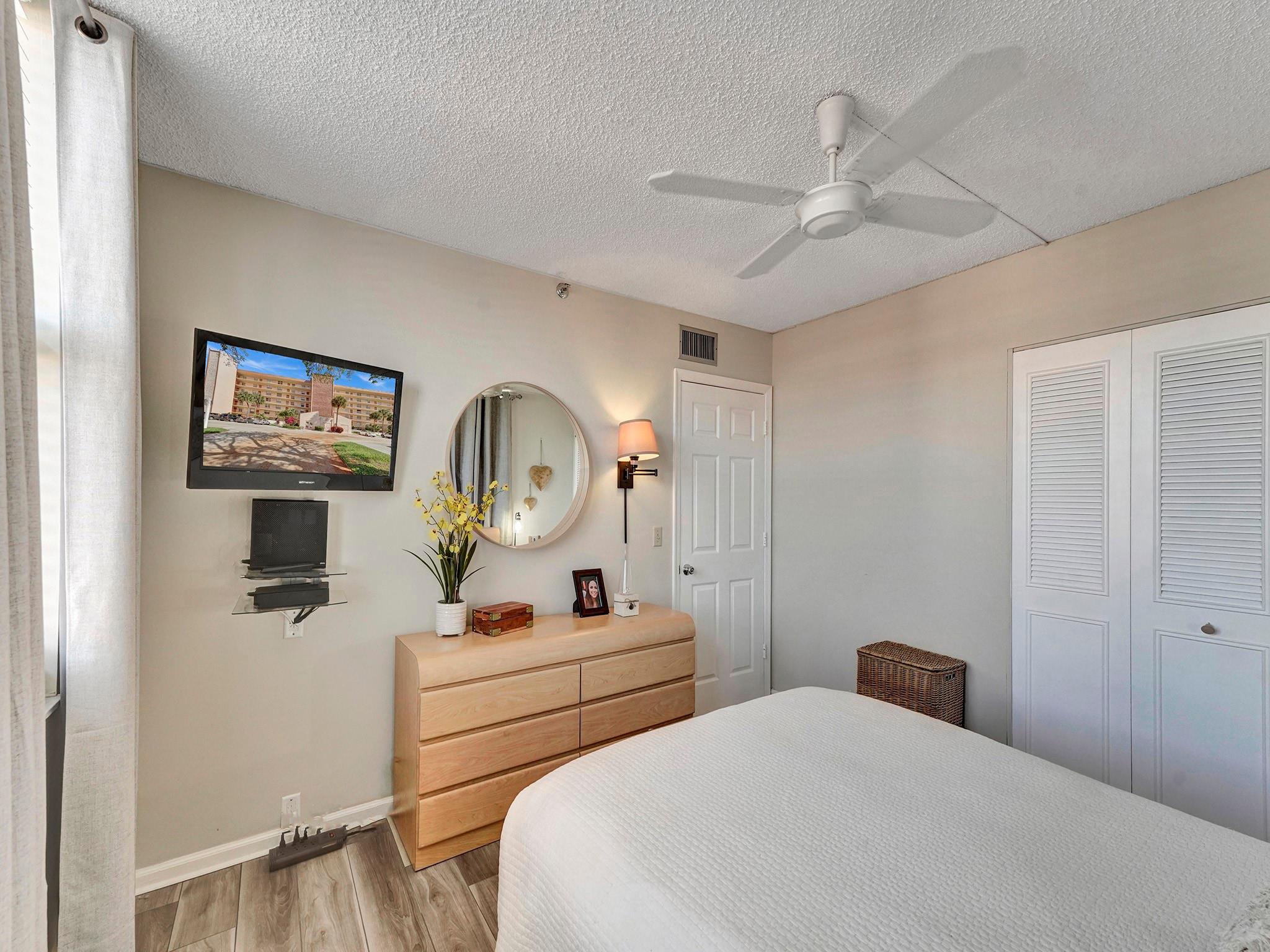 VILLAGES OF ORIOLE BONAIR - Residential