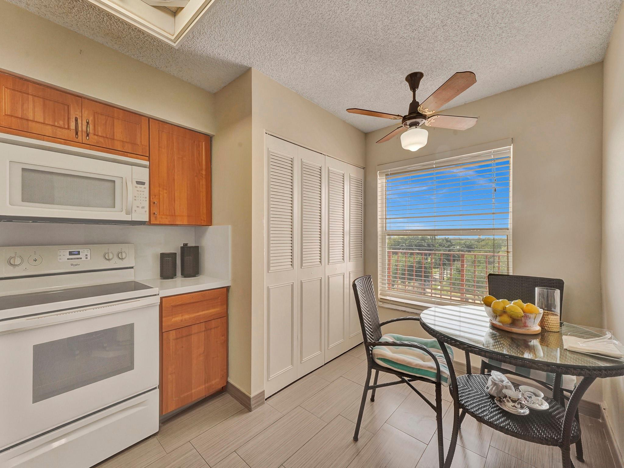 VILLAGES OF ORIOLE BONAIR - Residential